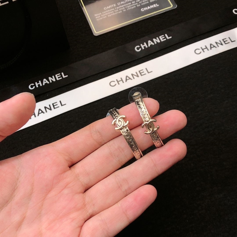 Ch**el earrings